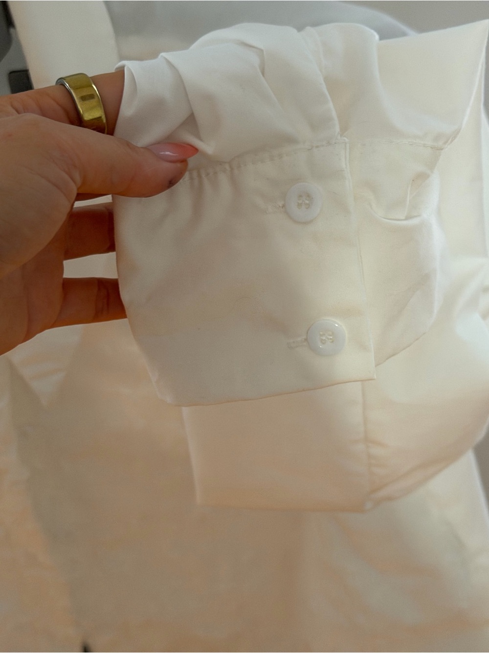 Cream Lace Cropped Button-Down Shirt - Picture 7 of 9
